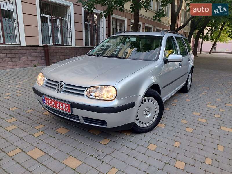 Универсал Volkswagen Golf 2002 в Одессе