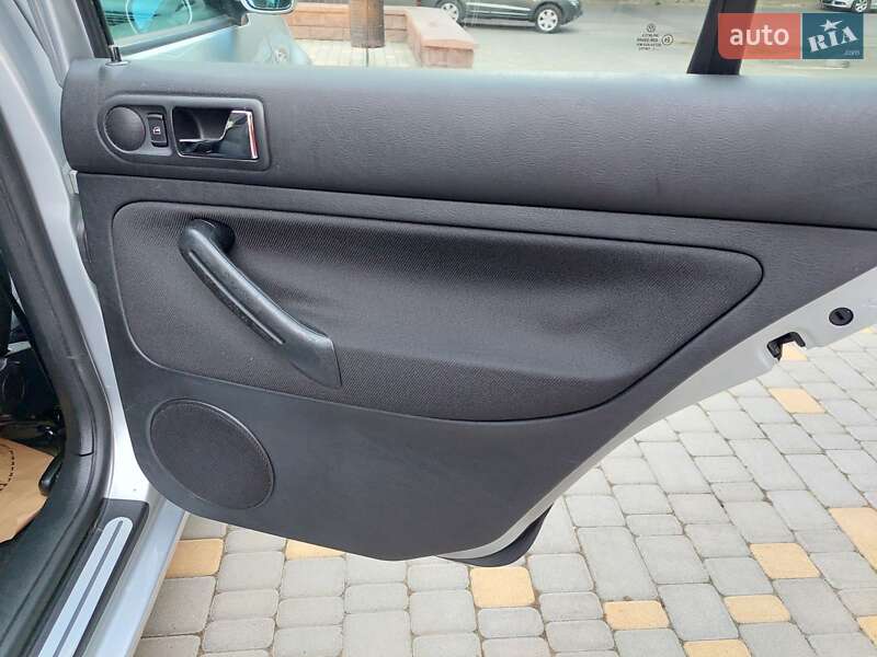 Универсал Volkswagen Golf 2002 в Одессе