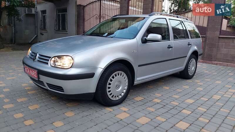 Универсал Volkswagen Golf 2002 в Одессе