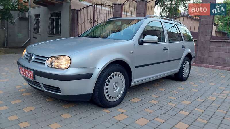 Универсал Volkswagen Golf 2002 в Одессе