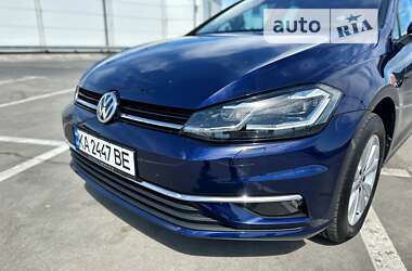 Хэтчбек Volkswagen Golf 2020 в Киеве