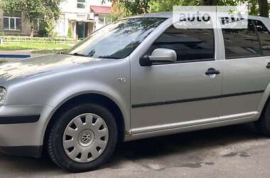 Хэтчбек Volkswagen Golf 2002 в Виннице