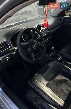 Универсал Volkswagen Golf 2010 в 