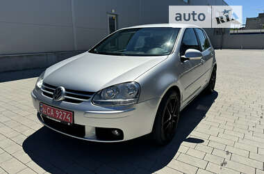 Хетчбек Volkswagen Golf 2006 в Івано-Франківську