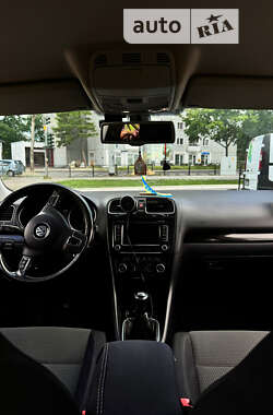 Универсал Volkswagen Golf 2011 в Житомире