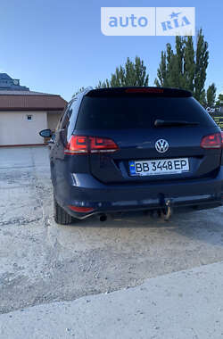 Універсал Volkswagen Golf 2014 в Хмельницькому