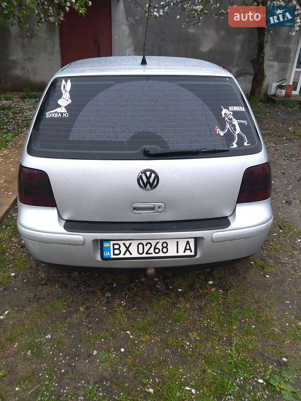 Хэтчбек Volkswagen Golf 2002 в Хмельницком