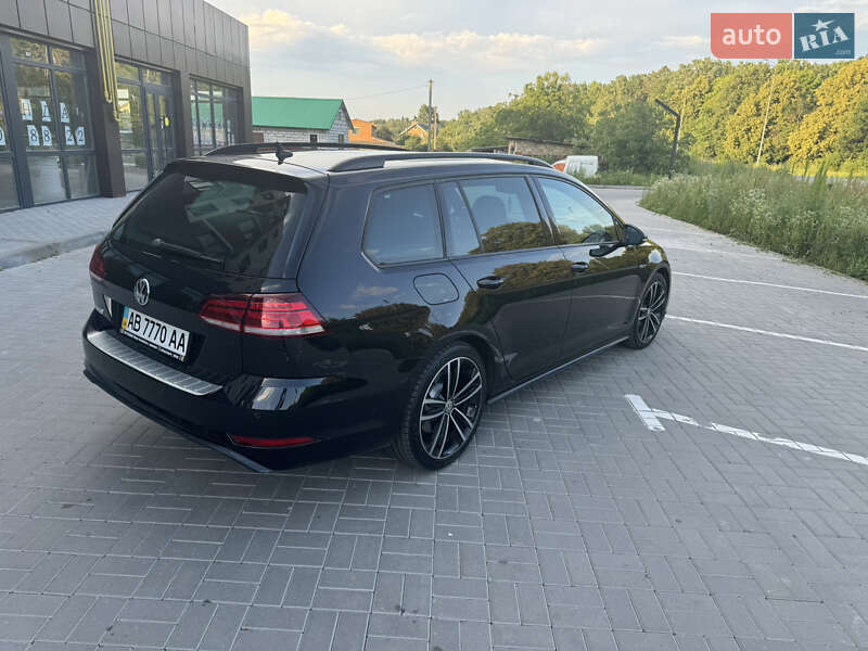 Универсал Volkswagen Golf 2018 в Виннице