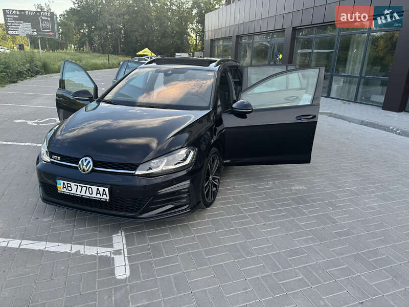 Универсал Volkswagen Golf 2018 в Виннице
