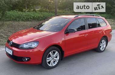 Універсал Volkswagen Golf 2012 в Луцьку