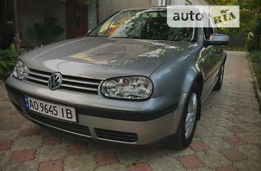 Хетчбек Volkswagen Golf 2002 в Мукачевому