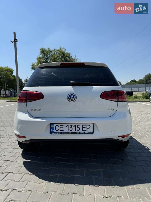 Хэтчбек Volkswagen Golf 2016 в Черновцах