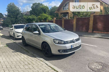 Хэтчбек Volkswagen Golf 2010 в Ровно