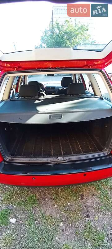 Універсал Volkswagen Golf 2003 в Черкасах