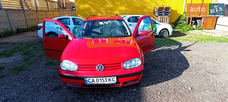 Універсал Volkswagen Golf 2003 в Черкасах