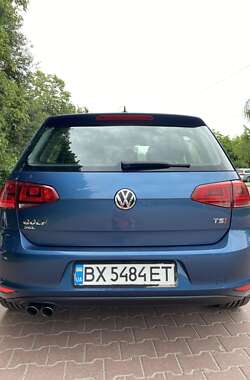 Хетчбек Volkswagen Golf 2015 в Хмельницькому