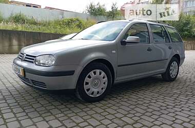 Універсал Volkswagen Golf 2003 в Тернополі