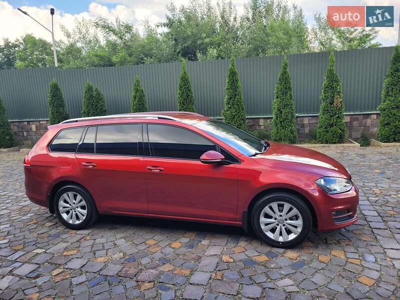 Універсал Volkswagen Golf 2014 в Мукачевому