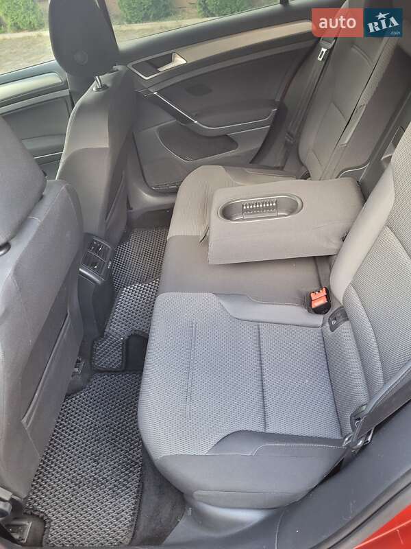 Універсал Volkswagen Golf 2014 в Мукачевому