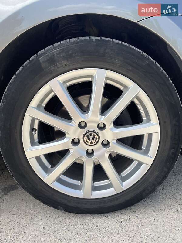 Универсал Volkswagen Golf 2015 в Песчанке