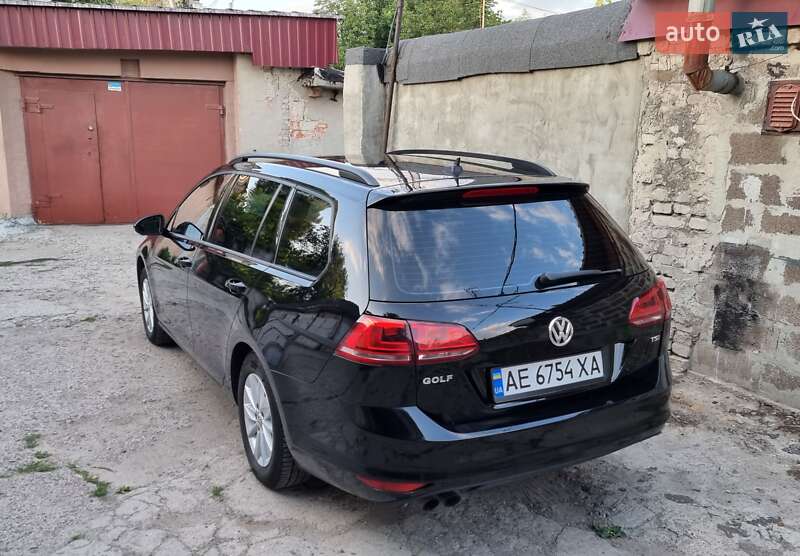 Универсал Volkswagen Golf 2016 в Днепре