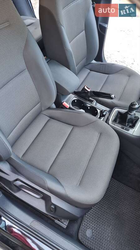 Универсал Volkswagen Golf 2016 в Днепре