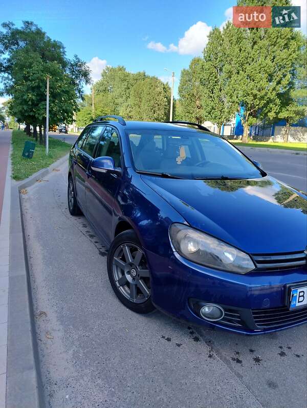 Универсал Volkswagen Golf 2010 в Горишних Плавнях