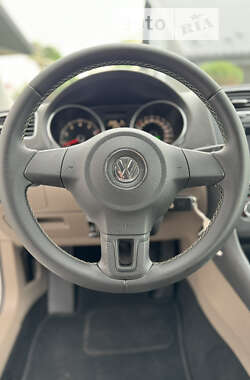 Хэтчбек Volkswagen Golf 2010 в Львове