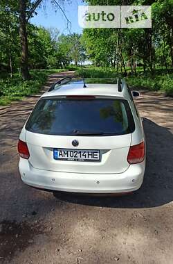 Універсал Volkswagen Golf 2008 в Житомирі