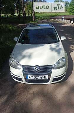 Універсал Volkswagen Golf 2008 в Житомирі