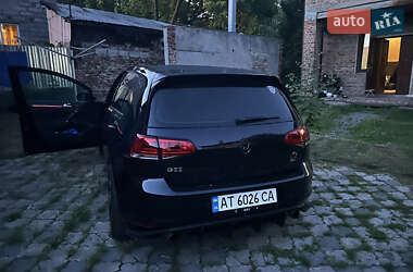 Хетчбек Volkswagen Golf 2013 в 