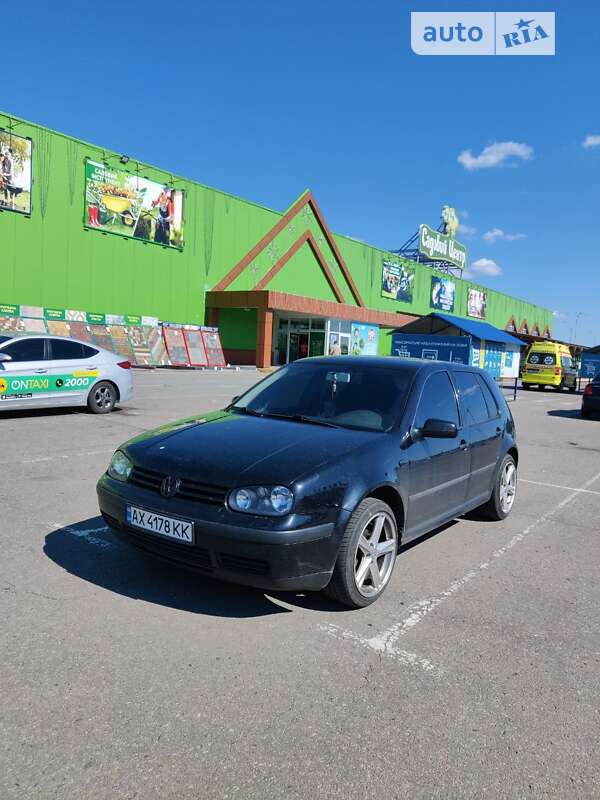 Хетчбек Volkswagen Golf 2000 в Харкові