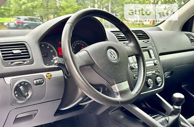 Хетчбек Volkswagen Golf 2007 в Вінниці