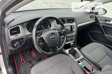 Універсал Volkswagen Golf 2014 в Калуші