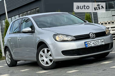 Хетчбек Volkswagen Golf 2009 в Дрогобичі