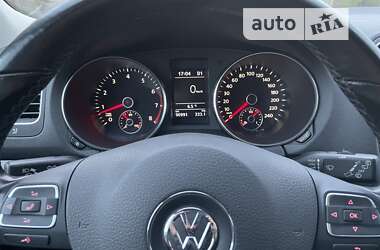 Универсал Volkswagen Golf 2010 в Житомире