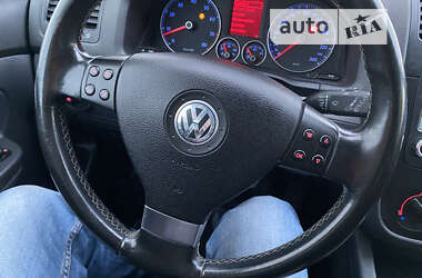 Хетчбек Volkswagen Golf 2008 в Конотопі