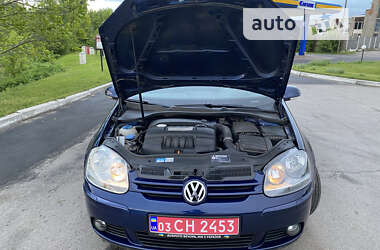 Хетчбек Volkswagen Golf 2008 в Конотопі