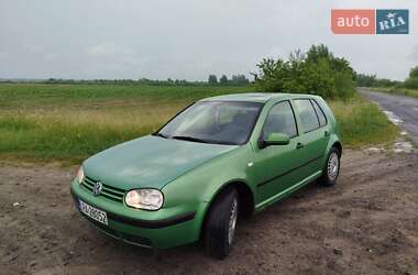 Хетчбек Volkswagen Golf 2000 в Рівному