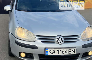 Хетчбек Volkswagen Golf 2005 в Києві