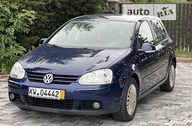 Хэтчбек Volkswagen Golf 2006 в Староконстантинове