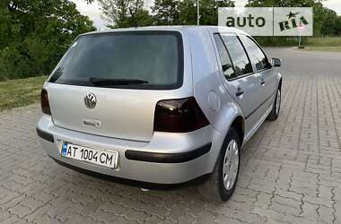 Хэтчбек Volkswagen Golf 2003 в Стрые