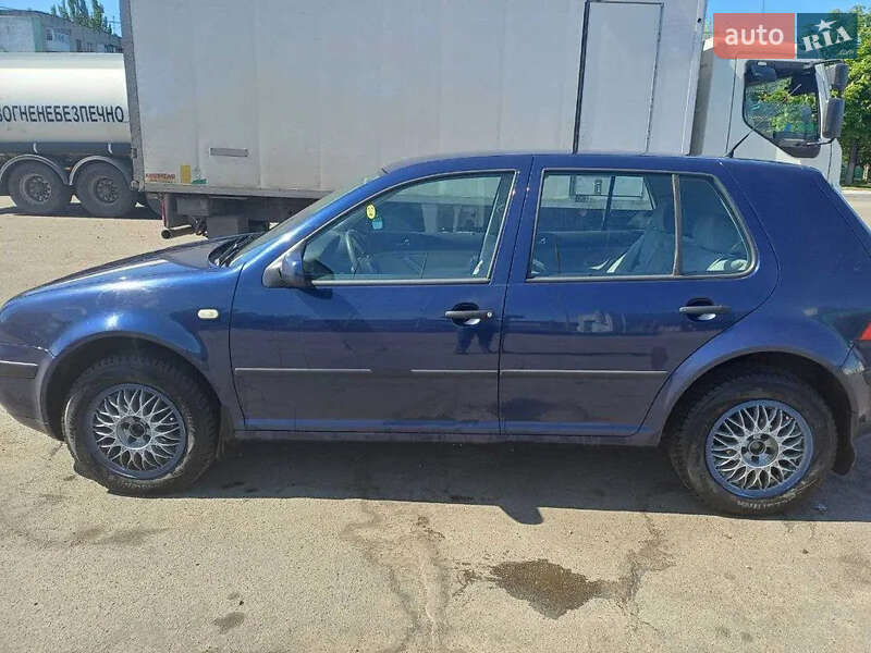 Хетчбек Volkswagen Golf 1999 в Кременчуці