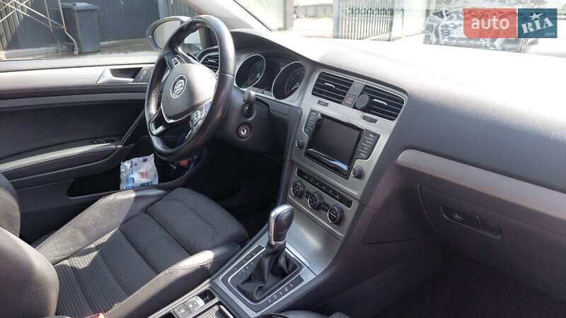 Універсал Volkswagen Golf 2014 в Львові