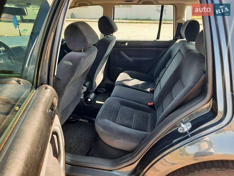 Універсал Volkswagen Golf 2002 в Кривому Розі