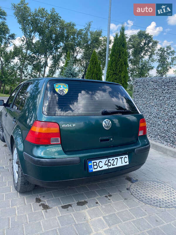 Хетчбек Volkswagen Golf 1998 в Старому Самборі