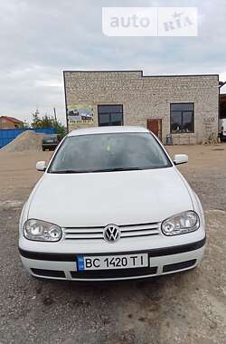 Хэтчбек Volkswagen Golf 1998 в Яворове