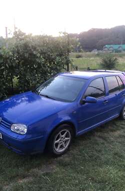 Хэтчбек Volkswagen Golf 1998 в Рахове