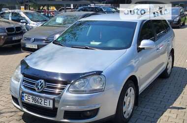 Універсал Volkswagen Golf 2009 в Чернівцях