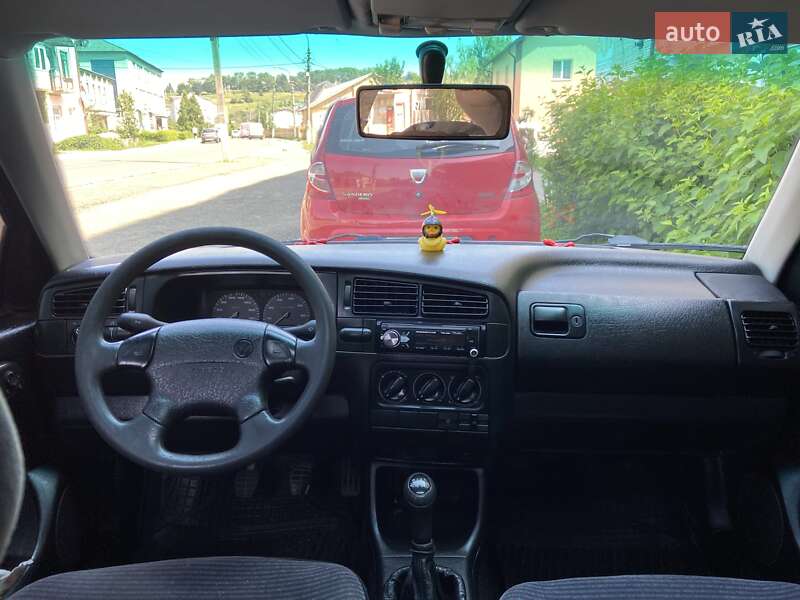 Хэтчбек Volkswagen Golf 1994 в Турке